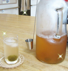 キラキラ梅ジュース_1593158400